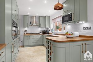 Photo 11- click for photo gallery